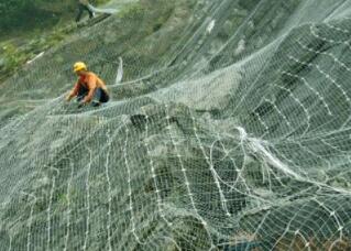 邊坡防護(hù)網(wǎng)在山體防護(hù)上的優(yōu)勢 邊坡防護(hù)網(wǎng)