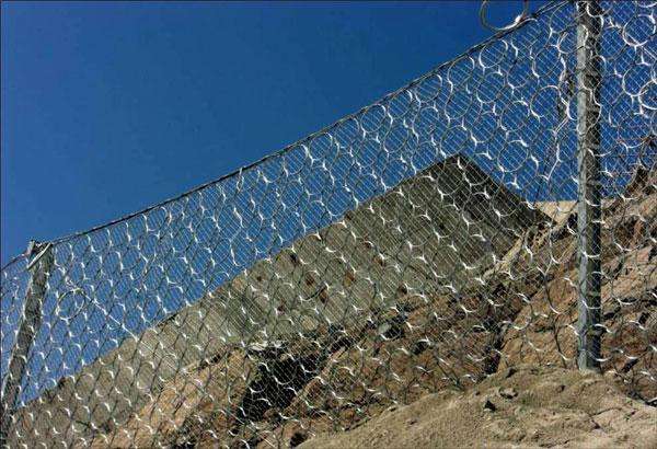 72.jpg 邊坡防護(hù)網(wǎng)